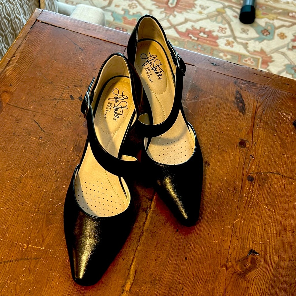 Life Stride Soft System Black Heels, size 7M